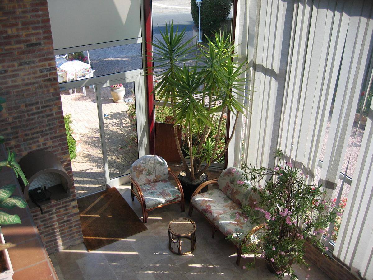 Hotel Les Deux Sapins Cailly-sur-Eure Εξωτερικό φωτογραφία