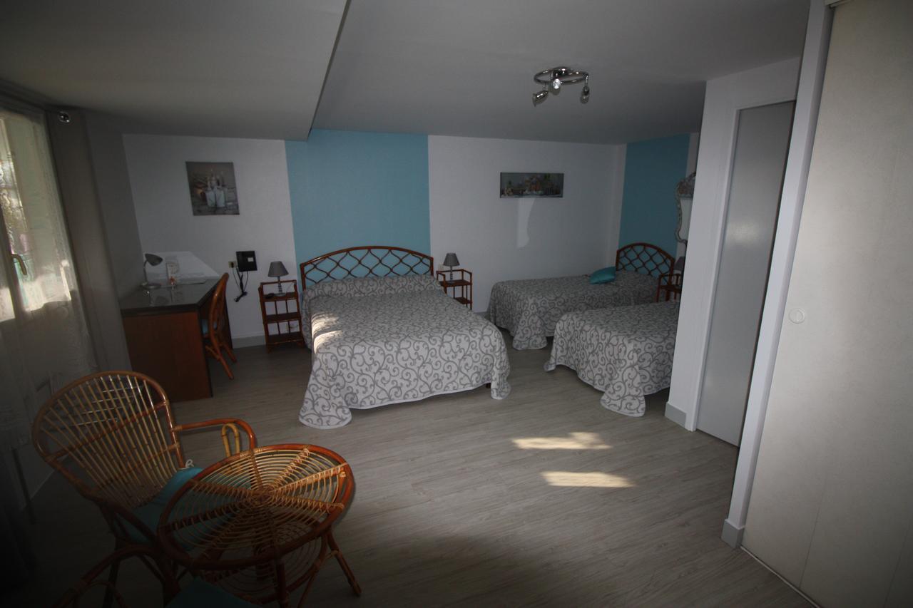 Hotel Les Deux Sapins Cailly-sur-Eure Εξωτερικό φωτογραφία