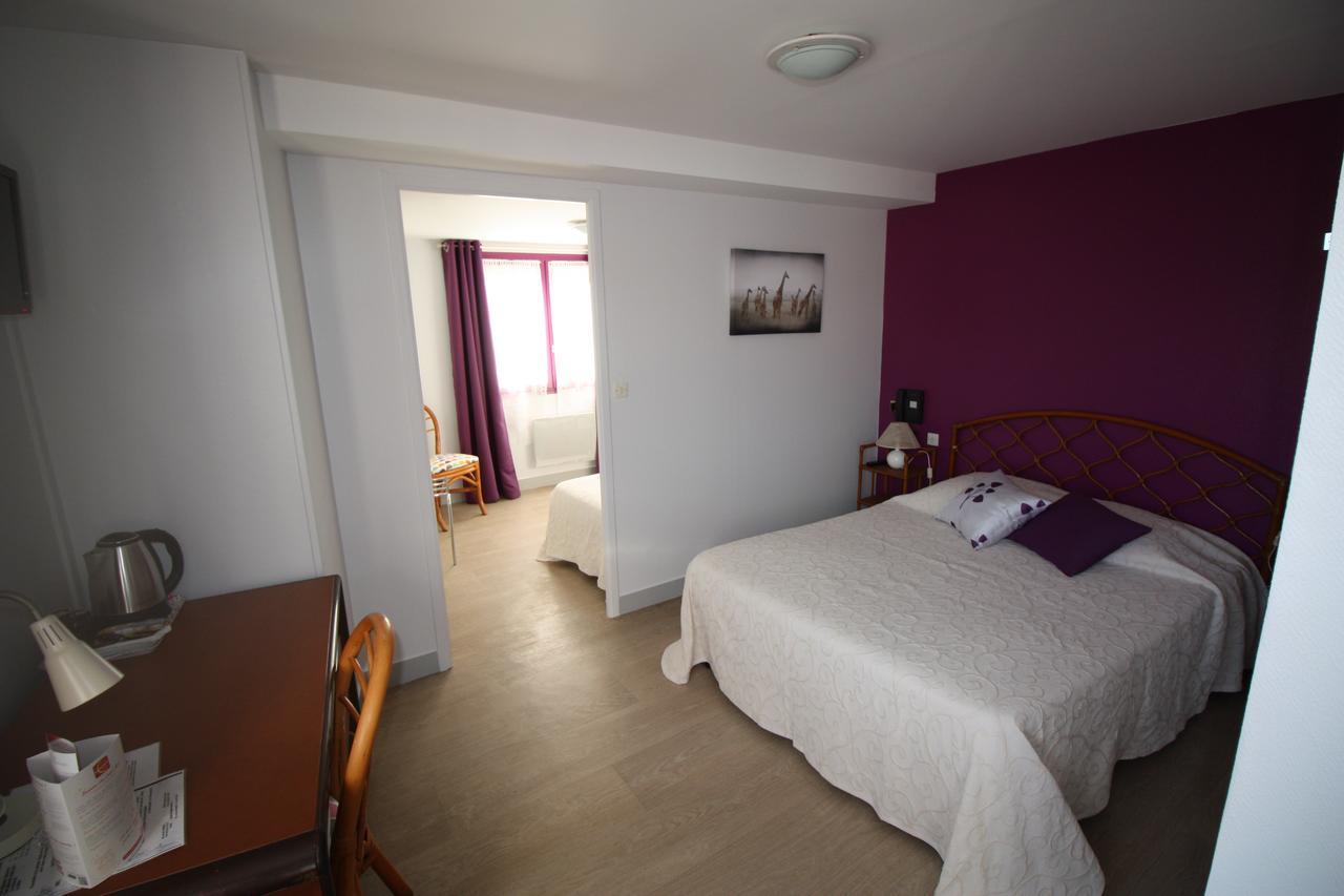 Hotel Les Deux Sapins Cailly-sur-Eure Εξωτερικό φωτογραφία