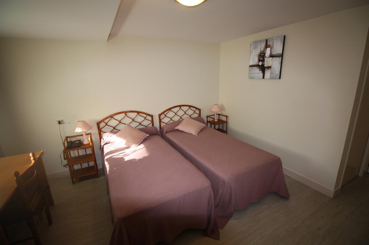 Hotel Les Deux Sapins Cailly-sur-Eure Εξωτερικό φωτογραφία